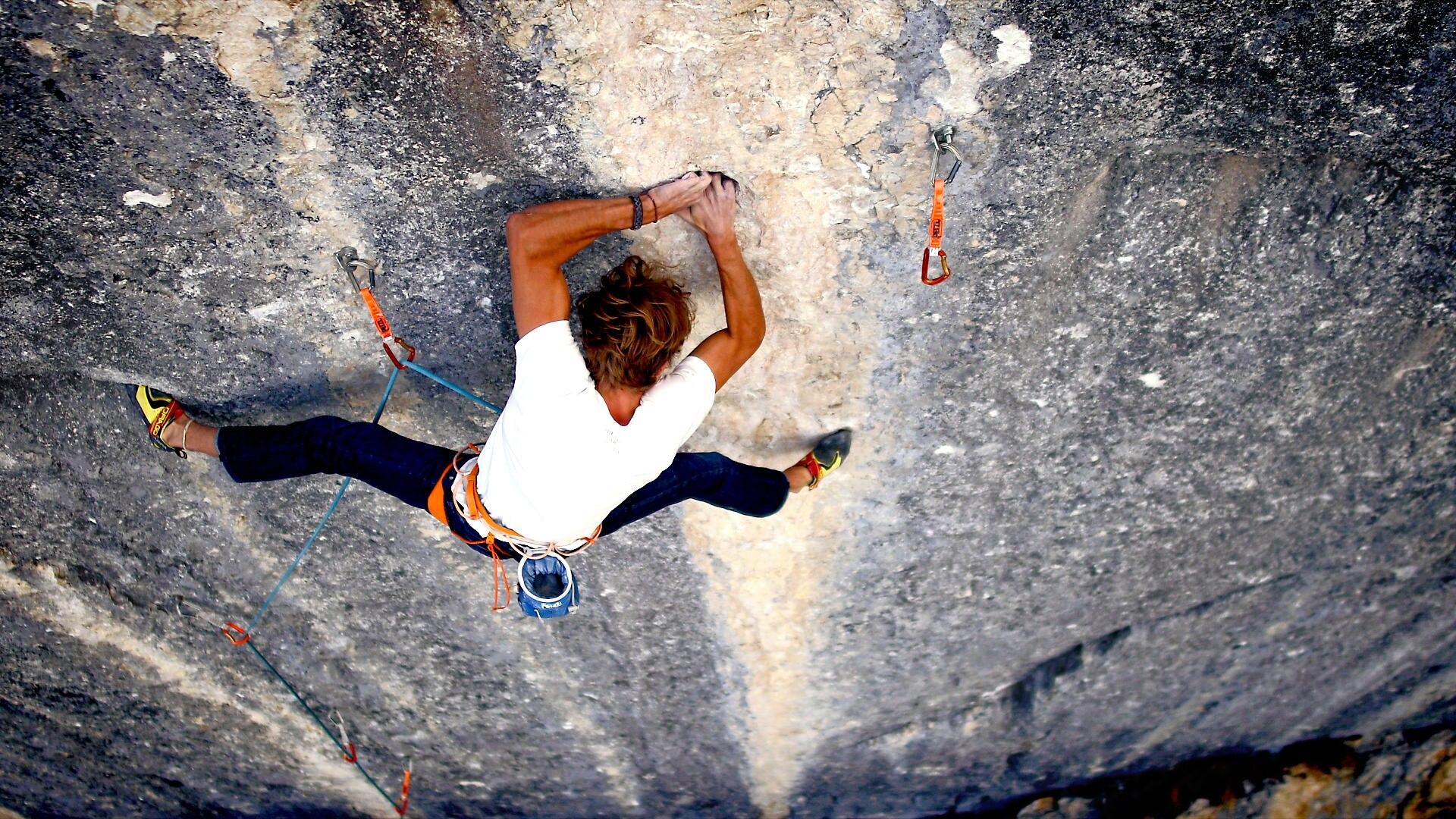 ポータブルロック　クライミング 16x9